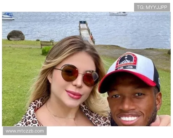 世界足球明星太太团的魅力与风采揭秘让我们走近这些背后的女人们